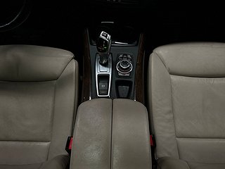 BMW X5 xDrive 40d Sport Värmare/Panorama/GPS/S&V-däck/Drag