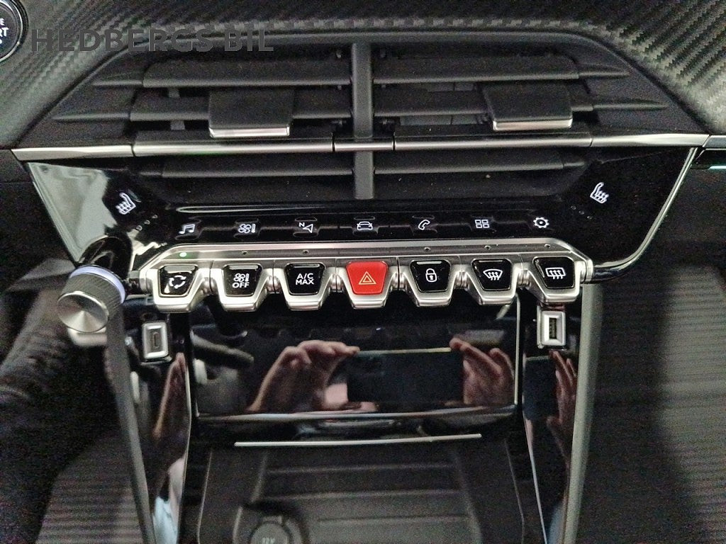 Peugeot 2008 GT 1.2 PURETECH 130HK AUTOMAT thumbnail
