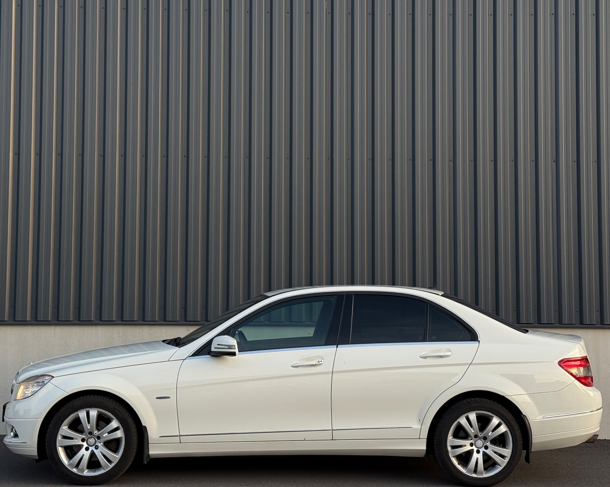 Mercedes-Benz C 2011, photo 6/27