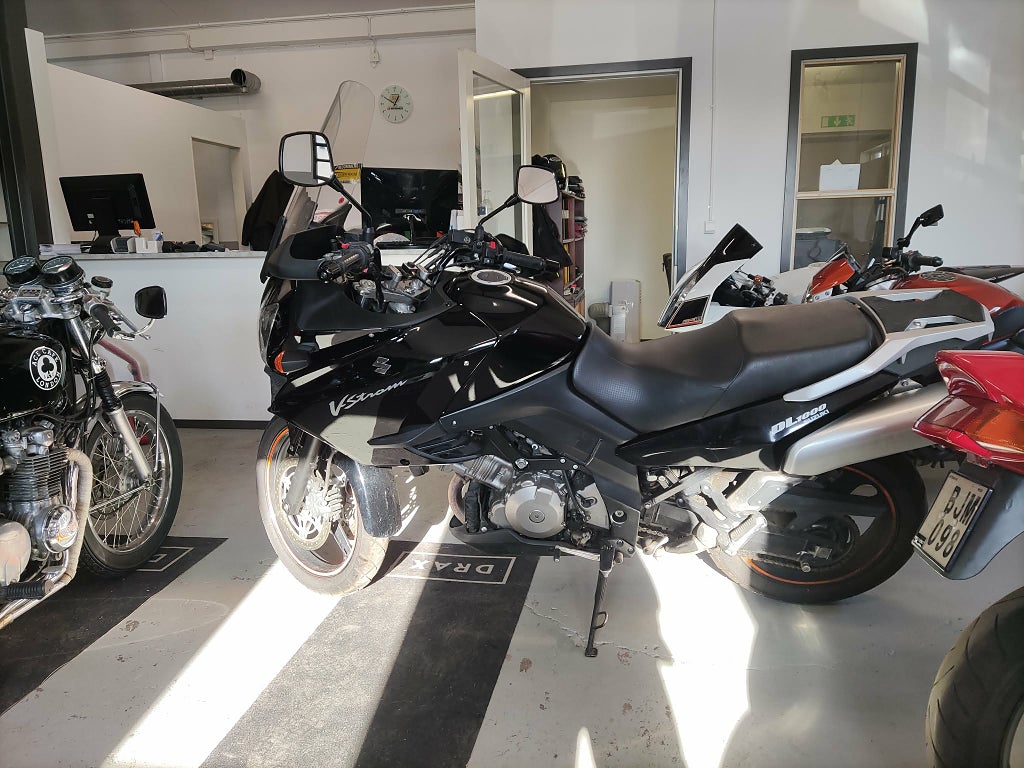 Suzuki DL1000 V-Strom 1000 | Levereras ny servad