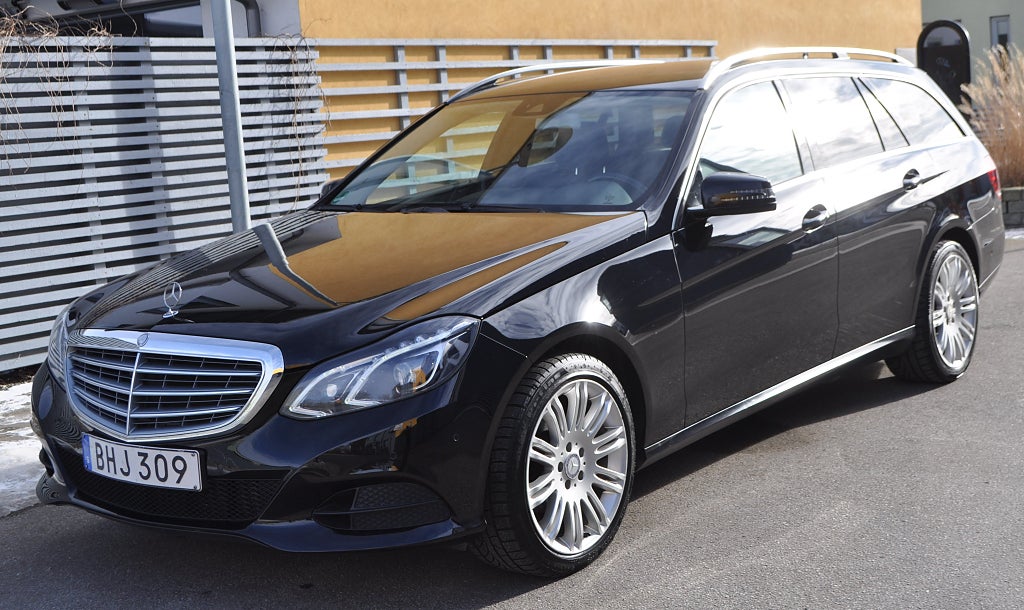 Mercedes-Benz E 220 T  Nybesiktad Nyservad Fint skick