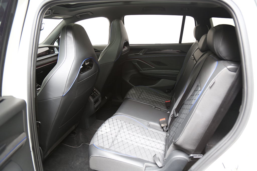 Volkswagen Tayron 2,0 TDI 193hk R-Line 4Motion 7-Sits Värme Drag Leasbar 2025