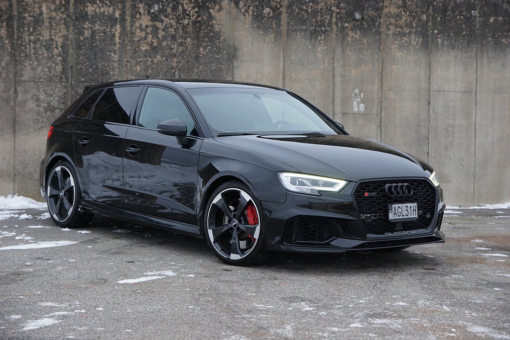 Audi RS3 Sportback 2.5 TFSI Quattro Milltek|Cockpit|B&O|