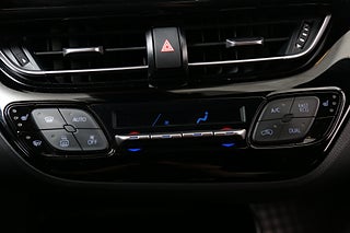 SUV Toyota C-HR 22 av 25