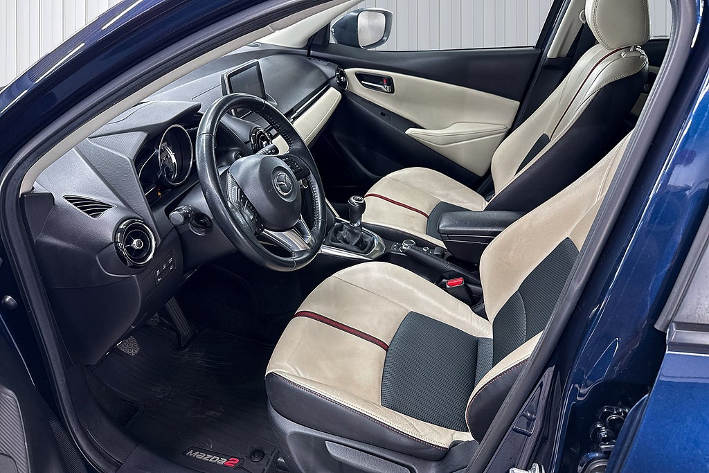 Mazda 2 2017