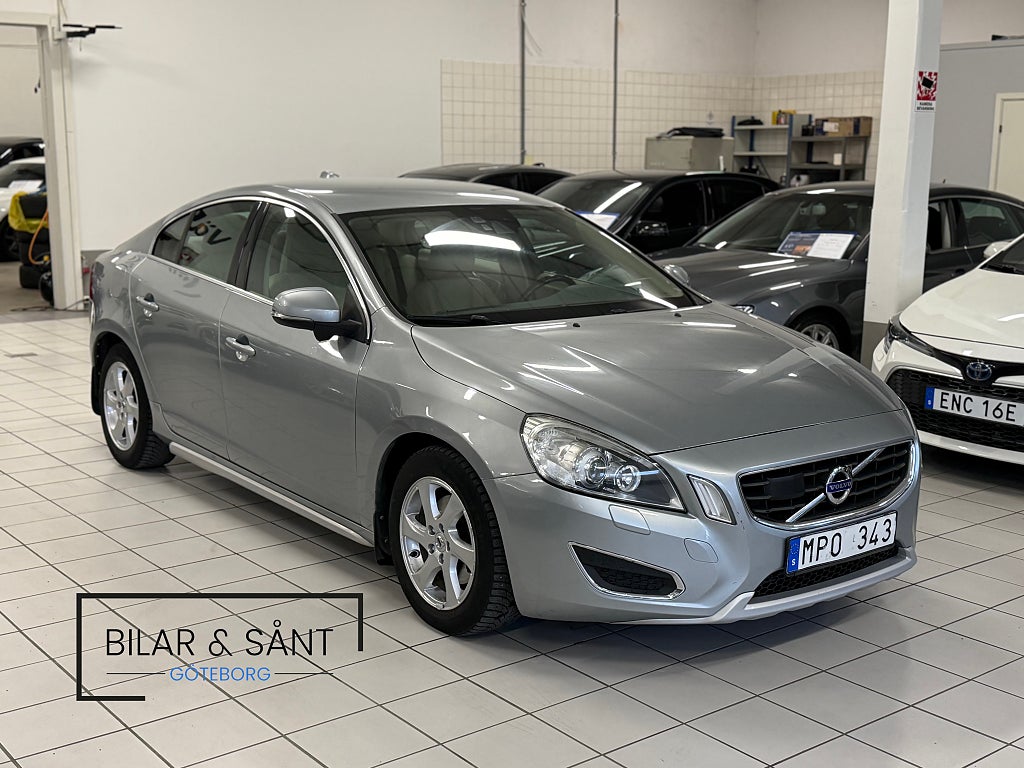 Volvo S60 D5 205hk Geartronic Summum BLIS Värmare Drag Navi Läder