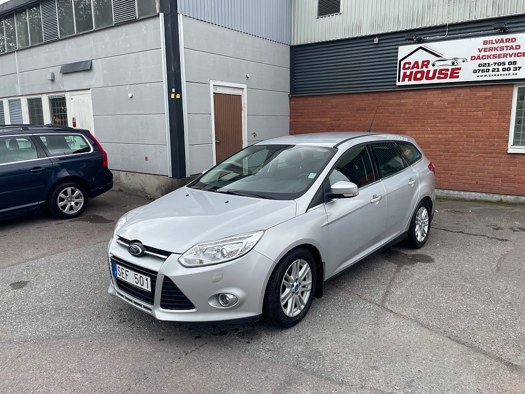 Ford Focus Kombi 2.0 TDCi Powershift Titanium Euro 5/Ränta 1,95%