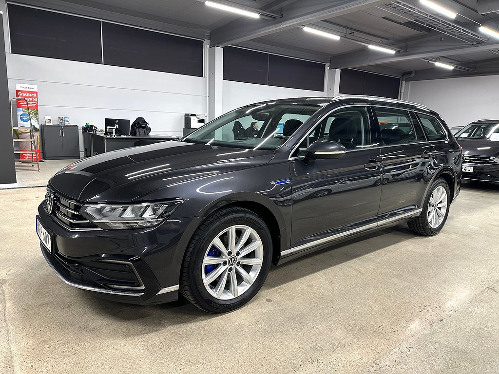 Volkswagen Passat GTE 1.4 TSI ACT OPF GTE GPS Backkam 218hk