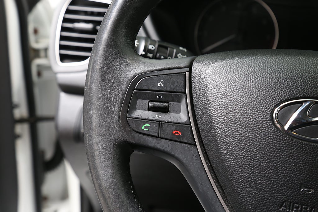 Hyundai i20 1,2 84hk Comfort 5D Rattvärmare | Bluetooth | 2018