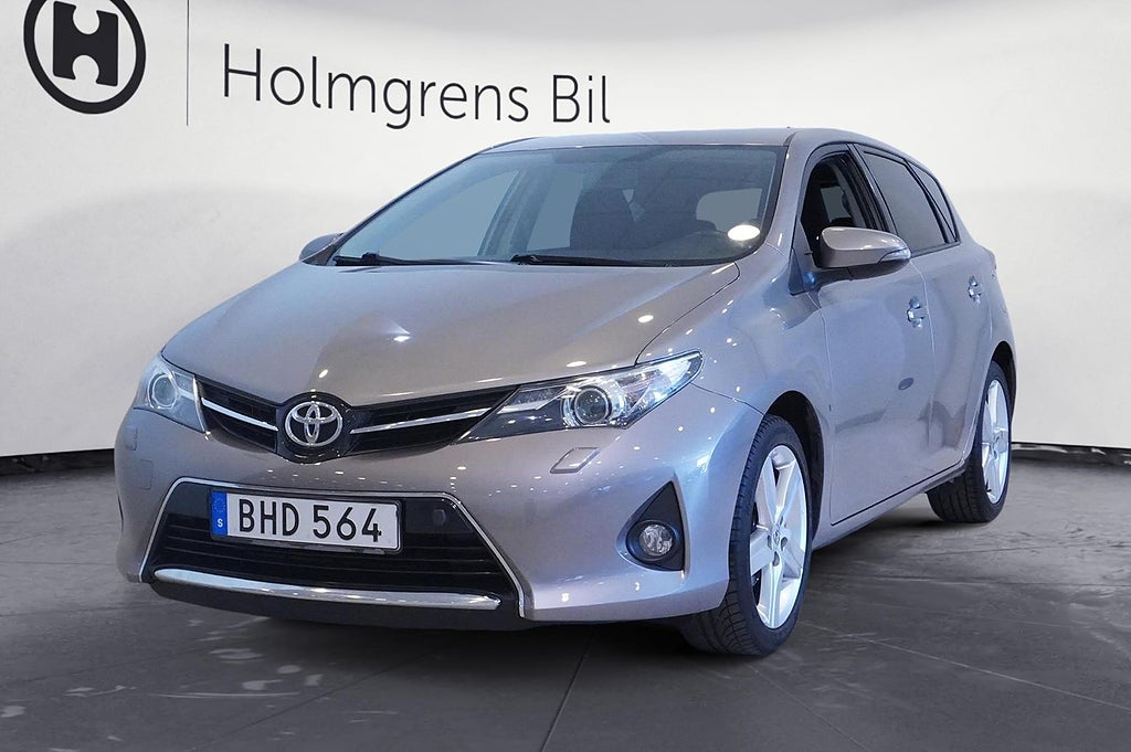 Toyota Auris 1,6 Valvematic 132hk 5-D Backkamera Motorv. | Ränta 3,95%