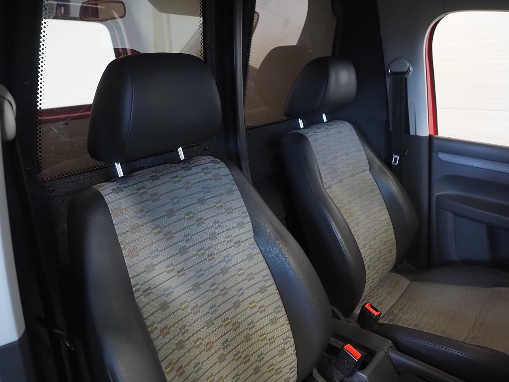 Volkswagen Caddy Skåpbil 2.0 TDI 140hk 4Motion DSG |Drag|Navi|D-värm| 2012