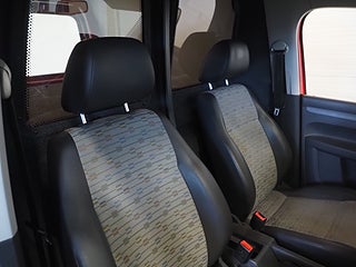Transportbil - Skåp Volkswagen Caddy 10 av 19