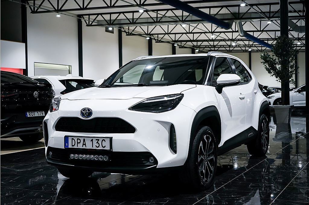 Toyota Yaris Cross Hybrid AWD-i e-CVT Active Plus LED Kamera Keyless