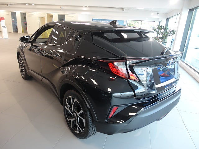 Toyota hr x