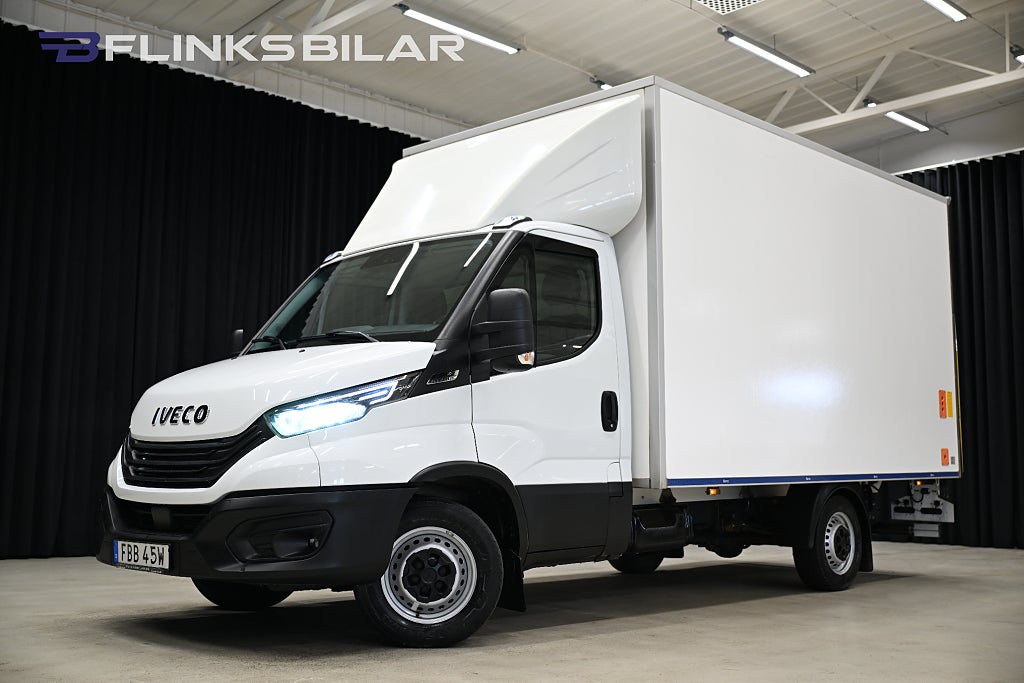 Iveco Daily 156HK Automat|Volymskåp|BG-Lyft|LED|Högskåp|Leasbar