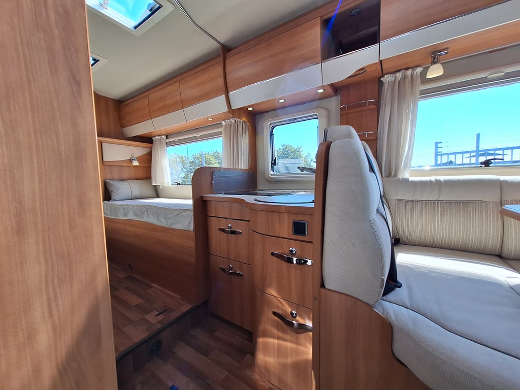 Hymer T 668 CL Långbädd, Solcell