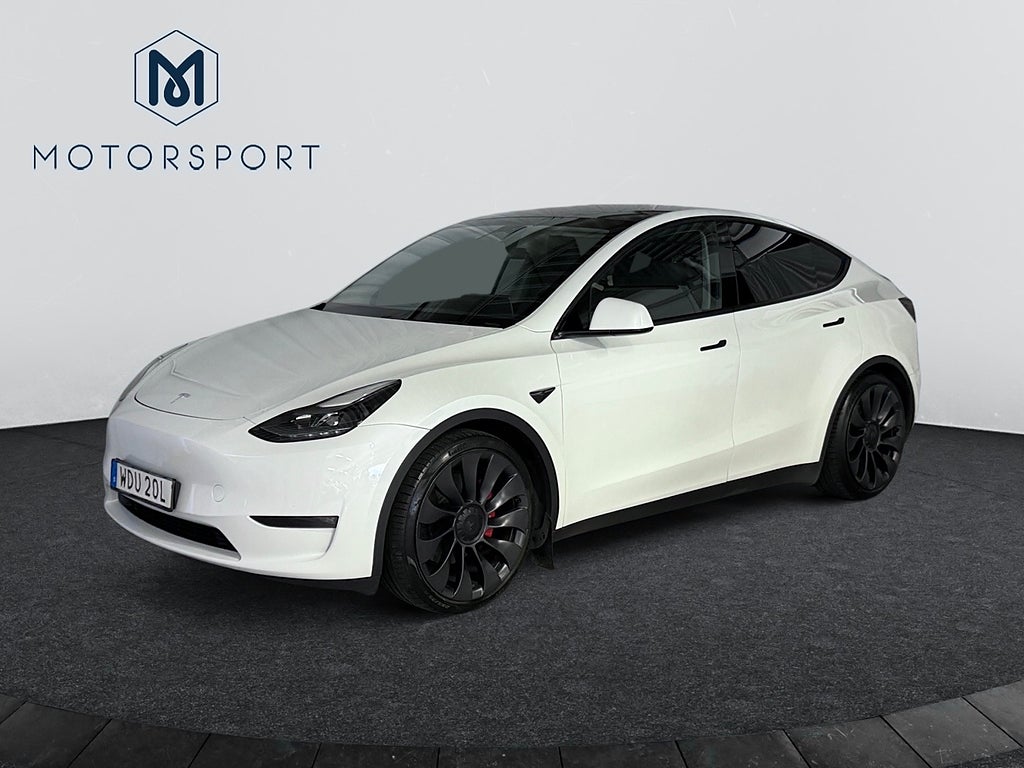 Tesla Model Y Performance 534 hk Dragkrok Helskinn Adaptiv fart 21"
