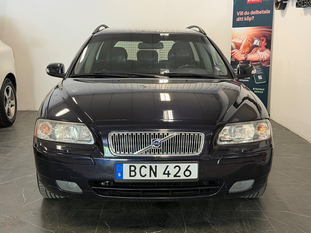 VOLVO V70 2.4D 185 ch CLASSIC MOMENTUM BVA 4x2 - ATTELAGE - 269000 km