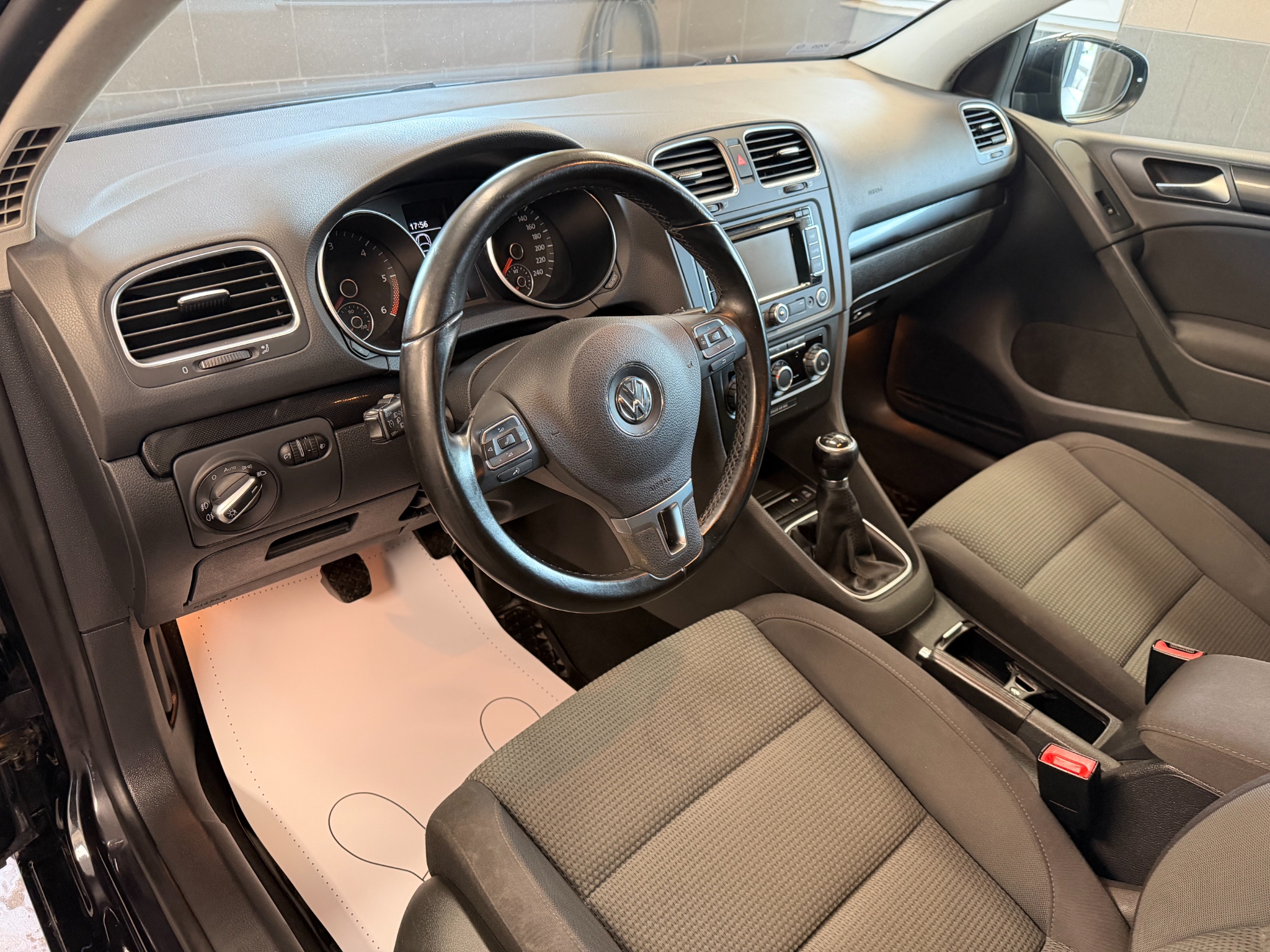 Volkswagen Golf 2011, bild 7/37