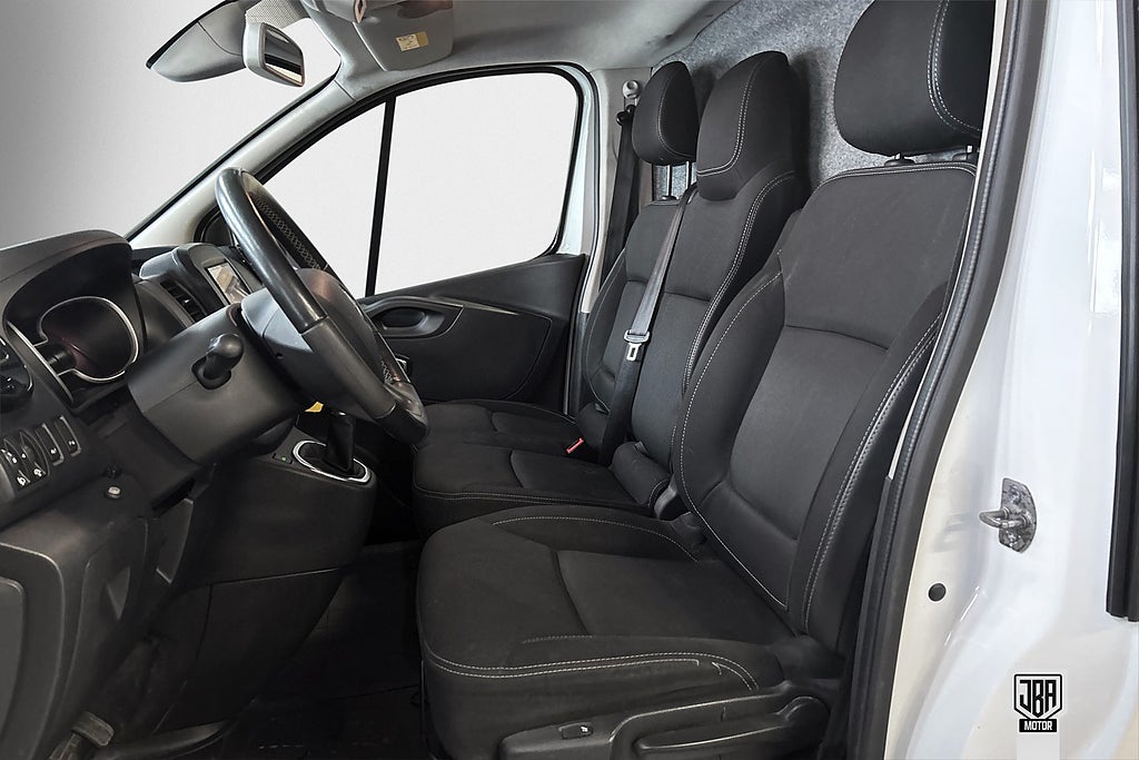 Renault trafic Skåpbil 3.0t 2.0 dCi EDC Euro 6