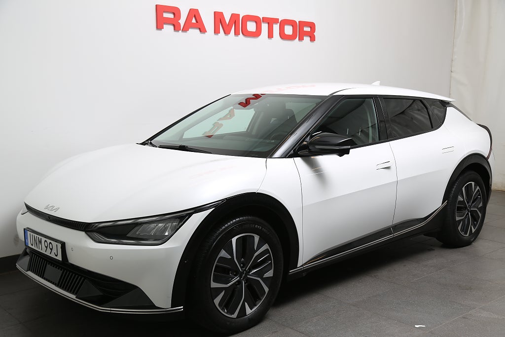 Kia EV6 77.4 kWh 325hk PLUS AWD 360°-kamera Skinn Leasbar 2023