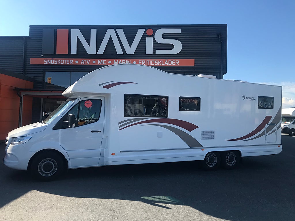 Mercedes-Benz Nordic Expedition XL 