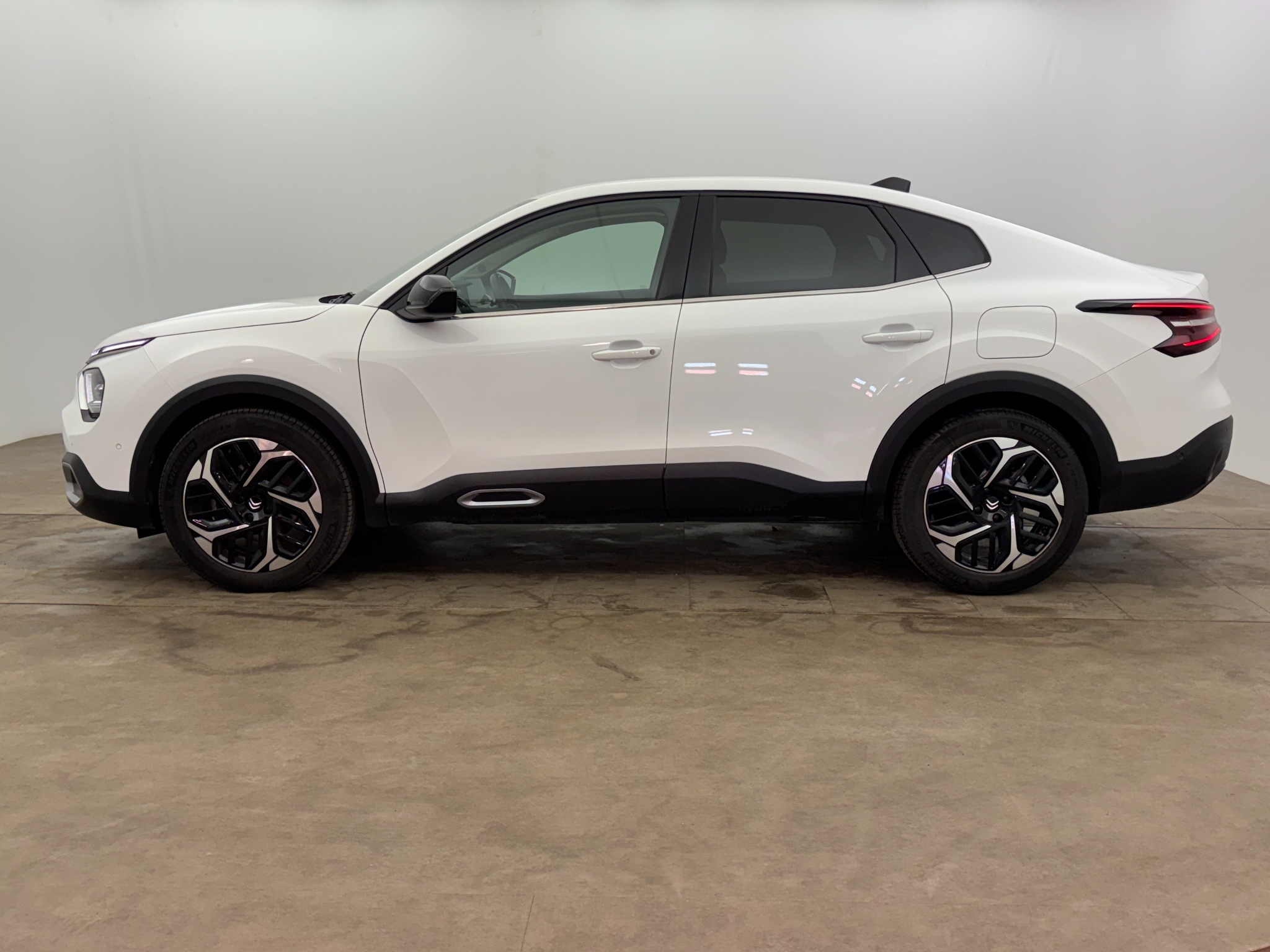 Citroen C4 2023, bild 3/10