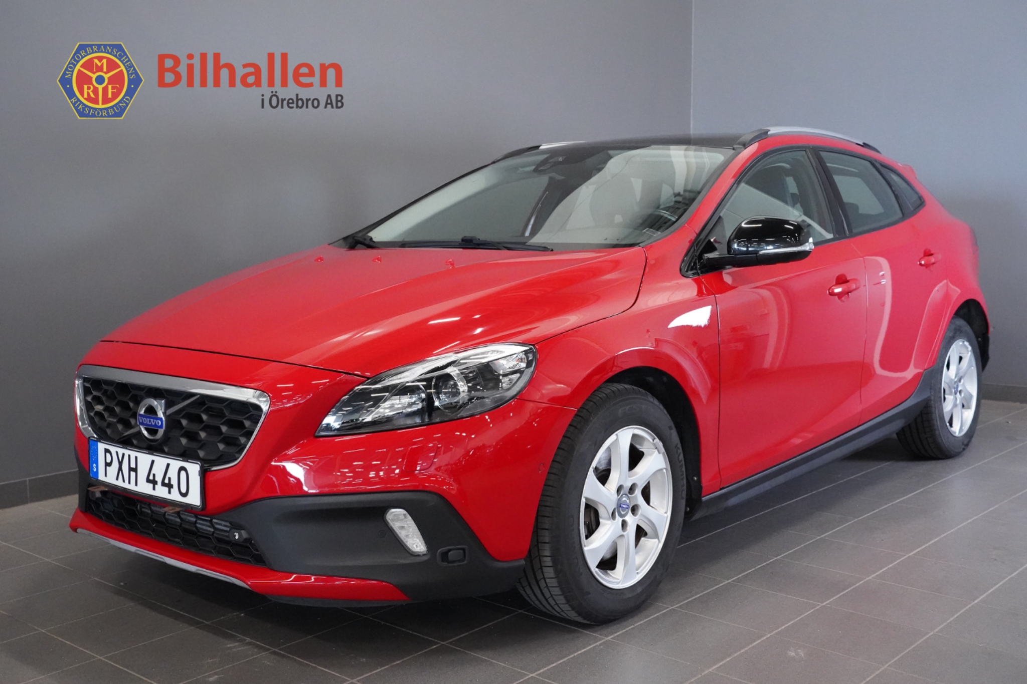 Volvo V40 Cross Country T5 254hk AWD, bild 2/21