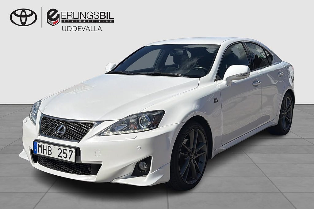 Lexus IS 220d F-SPORT / 1-ÄGARE / FULLSERVAD / V-HJUL 