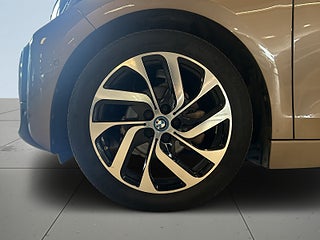 BMW i3 120Ah Comfort Advanced Pvärme Backkamera Navi S&V-däck – bild 14