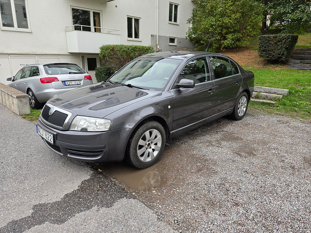 Skoda Superb 1.8 T X Tre brukare