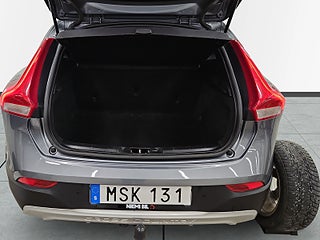 Volvo V40 Cross Country D2 Momentum Drag/D-värme/Navi/S&V