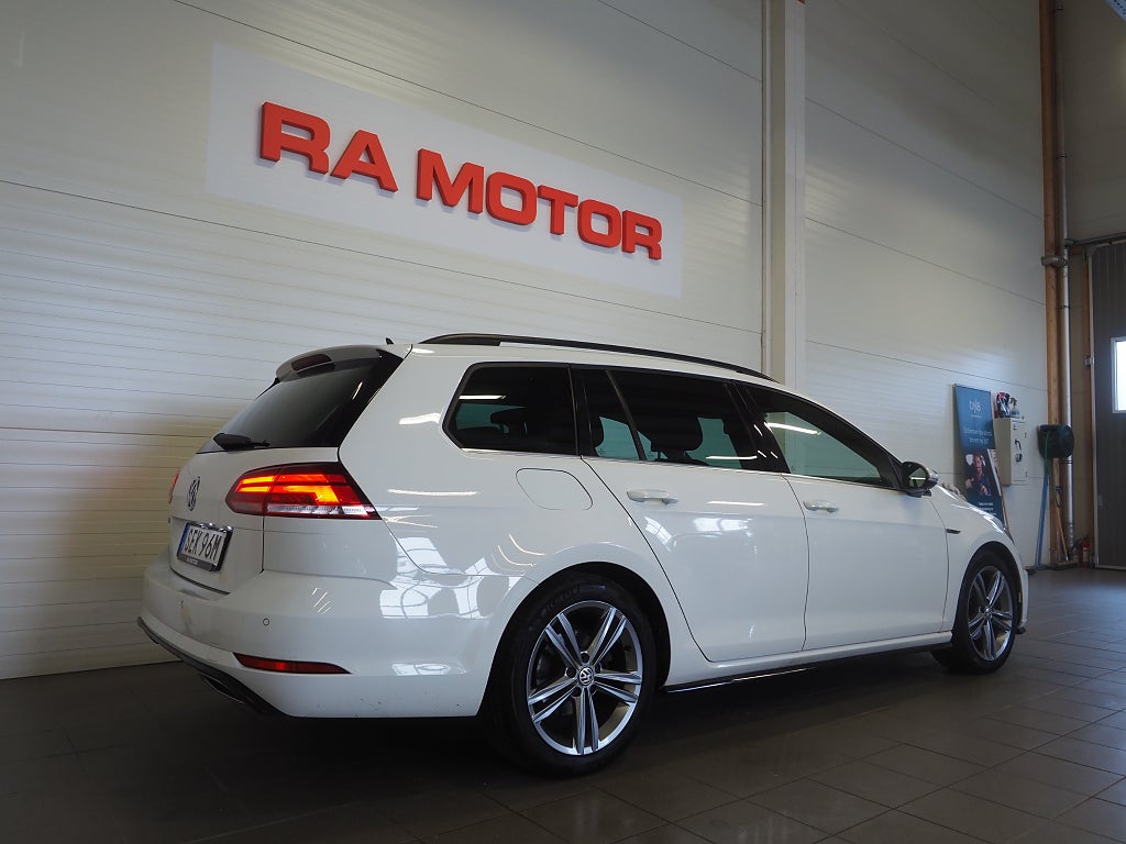 Volkswagen Golf SC 1.5 TSI GT R-Line Cockpit Drag P-Värm B-Kam 2019