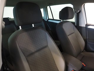 SUV Volkswagen Tiguan 12 av 22