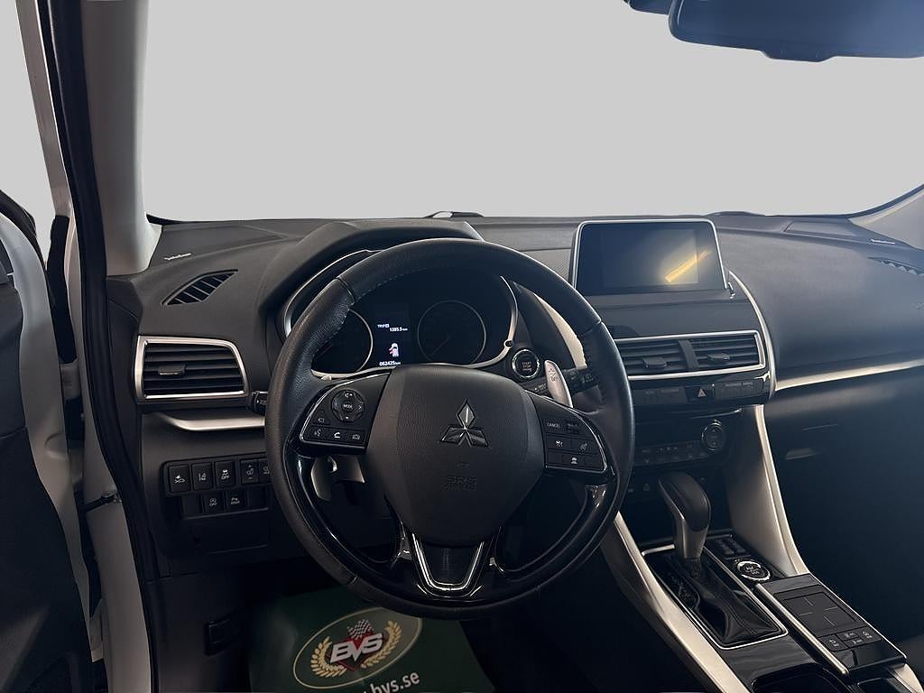 Mitsubishi Eclipse Cross 2018 - miniatyr 9