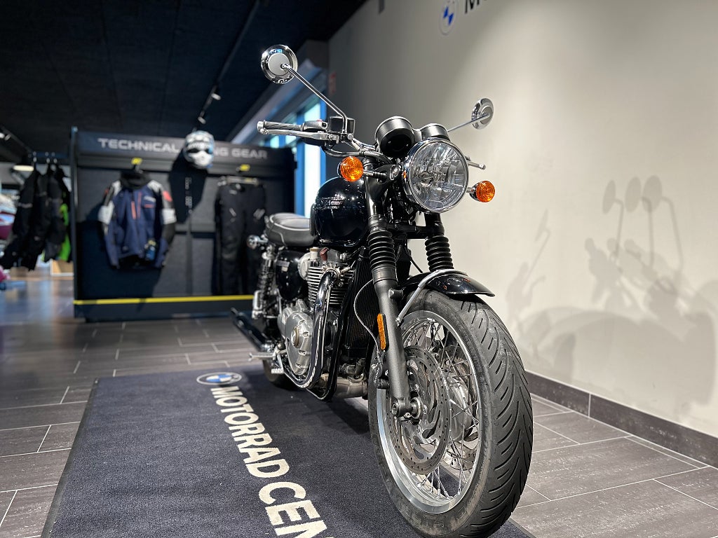 Triumph Bonneville T120/3,99%Ränta / Vindruta & Pakethållare medföljer/