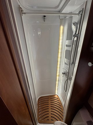 Husbil-halvintegrerad Laika Kreos 3008 14 av 21