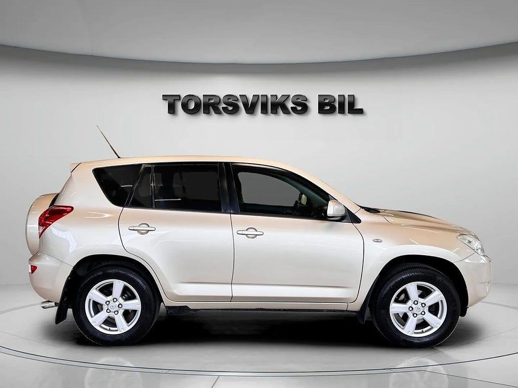 Toyota RAV4 2.0 VVT-i 4x4  - miniatyr 6