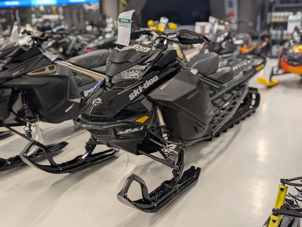 Ski-Doo Summit SP 154 0.6