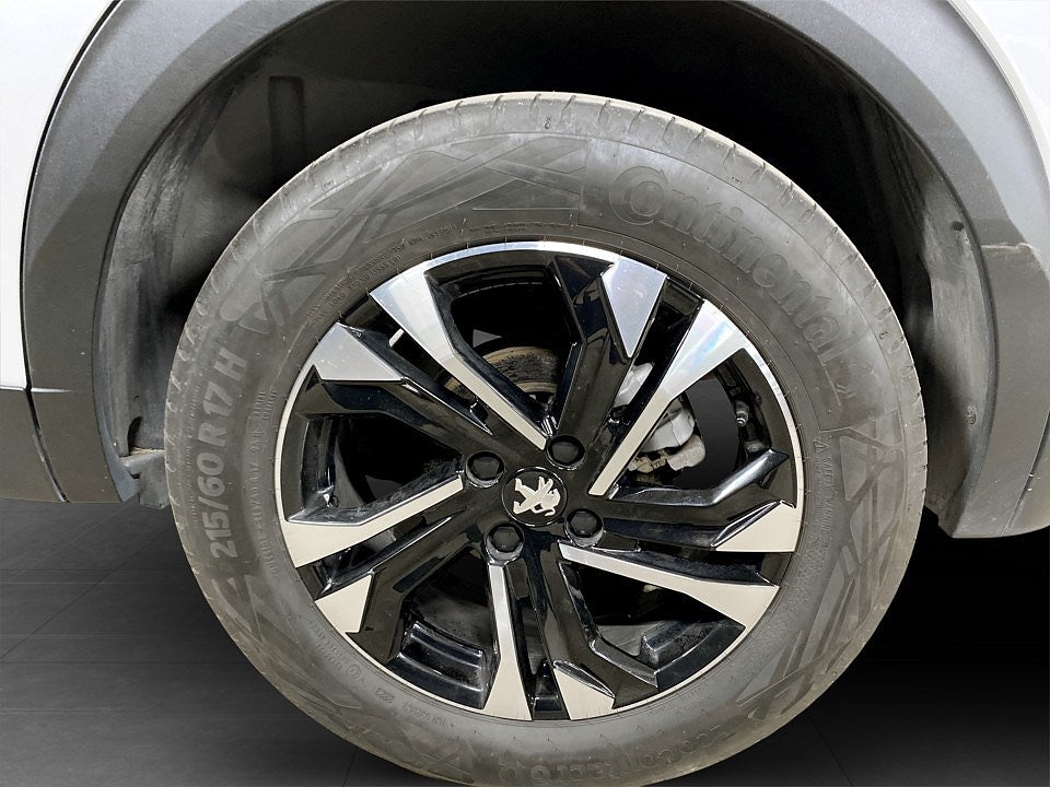 Bild på Peugeot 2008 GT 1.2 PT 130hk Aut - B-KAMERA, CARPLAY