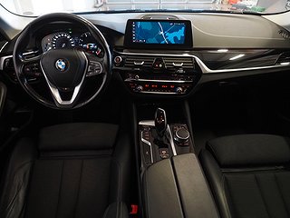 Kombi BMW 520 16 av 24