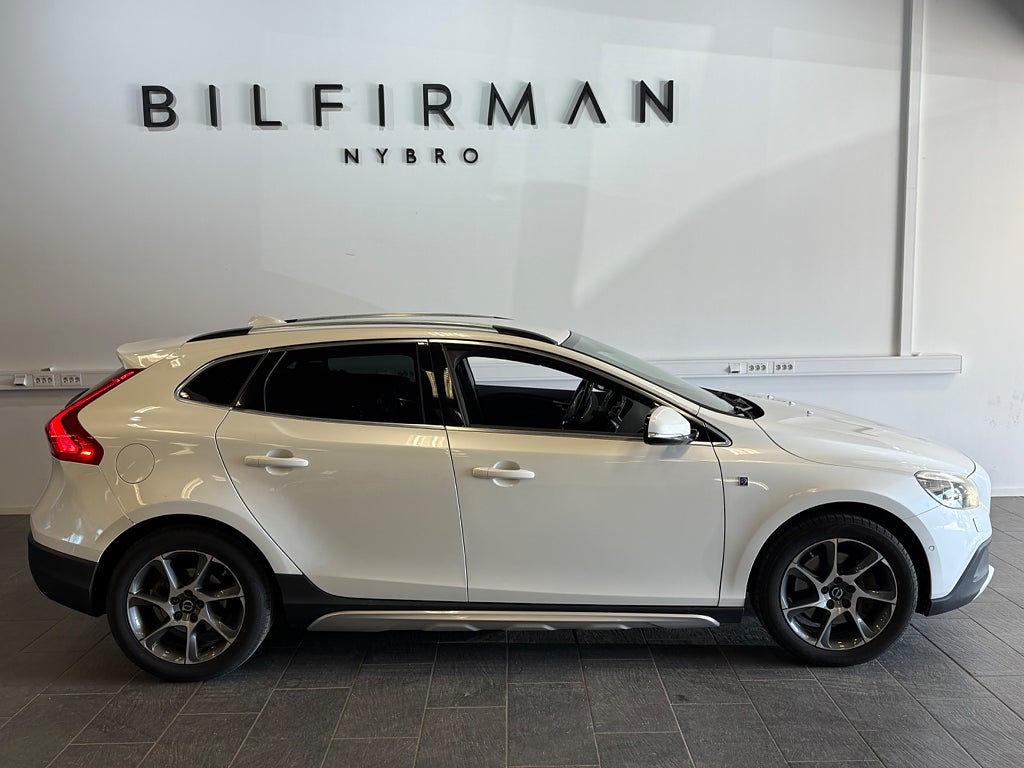 Volvo V40 Cross Country D3 Geartronic Ocean Race DRAG|VÄRMARE