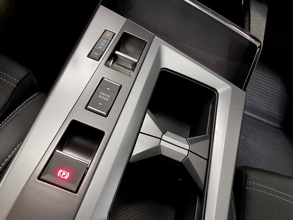 Bild på Opel Grandland ultimate Hybrid 145hk Aut PANO ELSTOL FOCAL