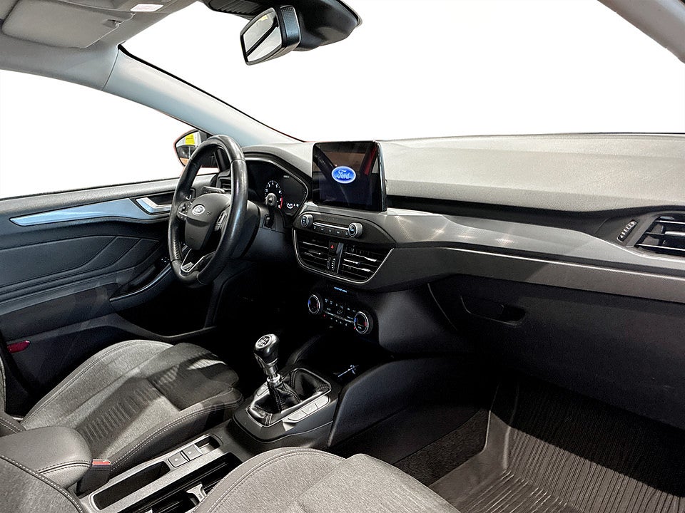 Bild på Ford Focus Active Kombi 1.0 EcoBoost 125hk B-KAMERA CARPLAY