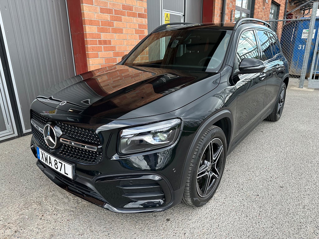 Mercedes-Benz GLB 220 d 4MATIC, AMG, Premium, Drag, Värmare, Nightpack