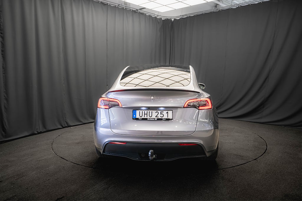 Tesla Model Y Performance DRAG QUICKSILVER LJUS-INREDNING 21'' MOMS
