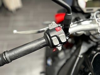 BMW S1000R / 3,45% Ränta! / Akrapovic / Dynamic /Farthållare / Värme
