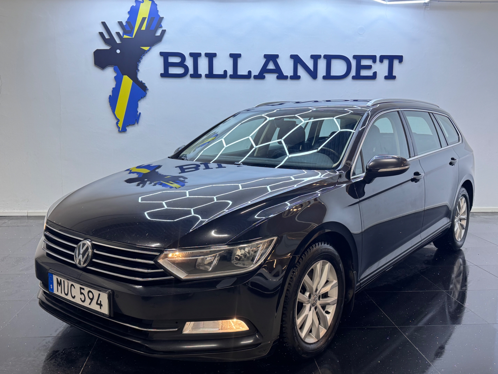 Volkswagen Passat 2016, kuva 2/56