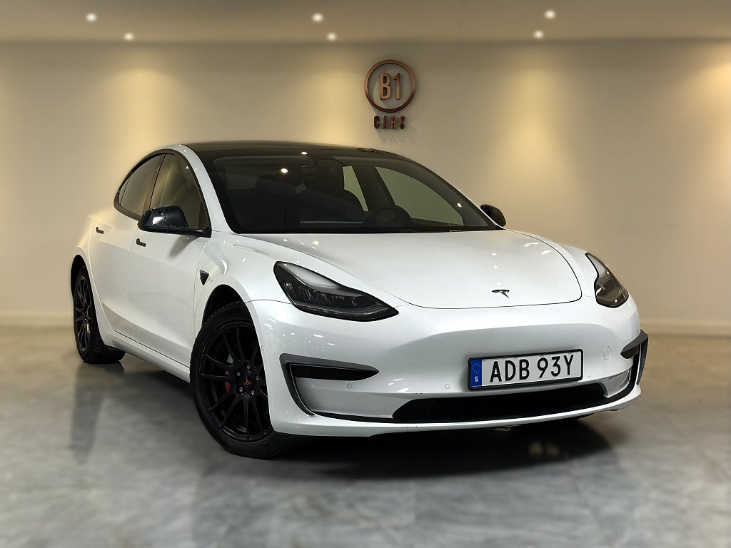 Tesla Model 3 Standard Range Plus Panorama 258HK SE SPEC 