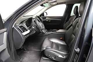 SUV Volvo XC90 11 av 32